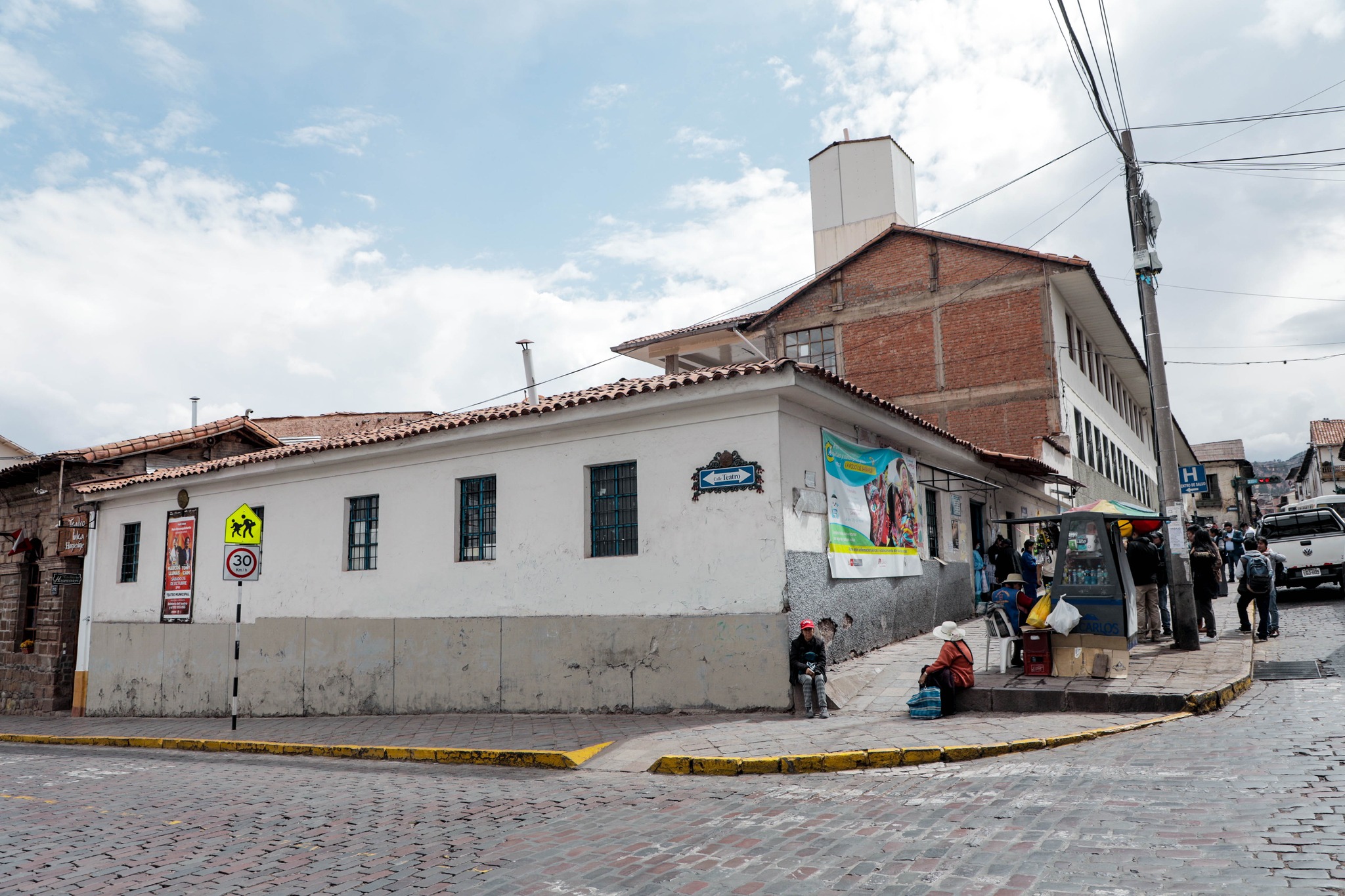 ALCALDE DEL CUSCO LOGRÓ IMPORTANTE GESTIÓN QUE LIBERA OBSTÁCULOS PARA LA CONSTRUCCIÓN DEL CENTRO DE SALUD SIETE CUARTONES