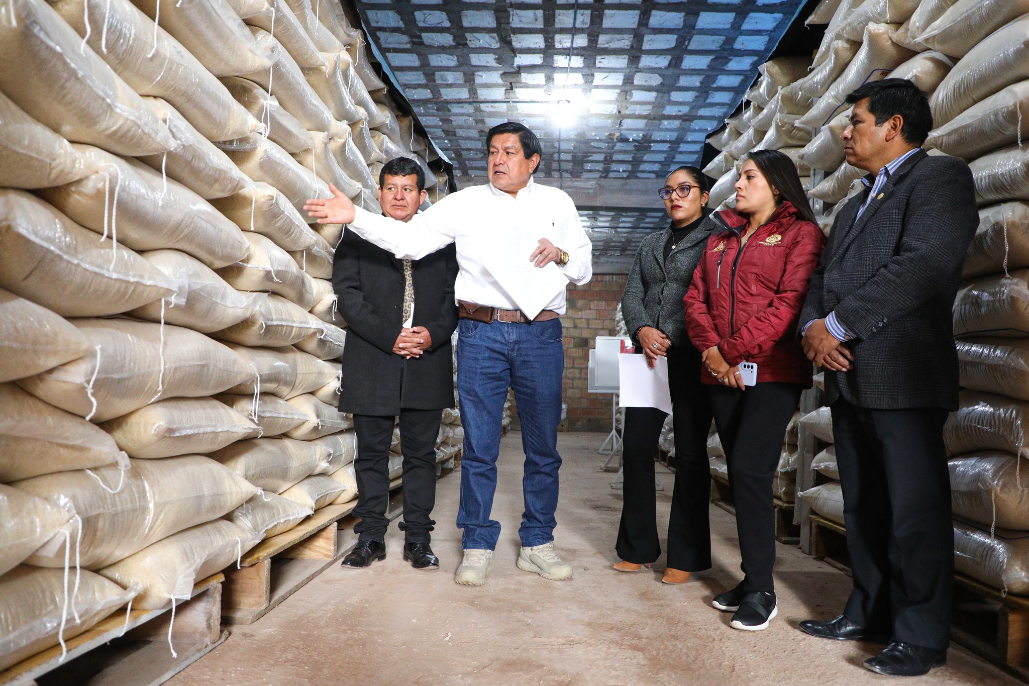 MUNICIPALIDAD DEL CUSCO INICIÓ LA ENTREGA DE MÁS DE 49 MIL KILOS DE PRODUCTOS ALIMENTICIOS A 39 COMEDORES Y 8 HOGARES DE LA PROVINCIA