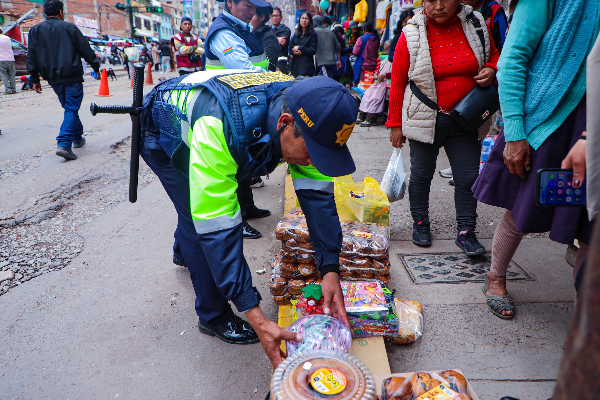 MUNICIPALIDAD DEL CUSCO PROTEGE LA SALUD DE LOS NIÑOS CON OPERATIVO DE CONTROL POR HALLOWEEN