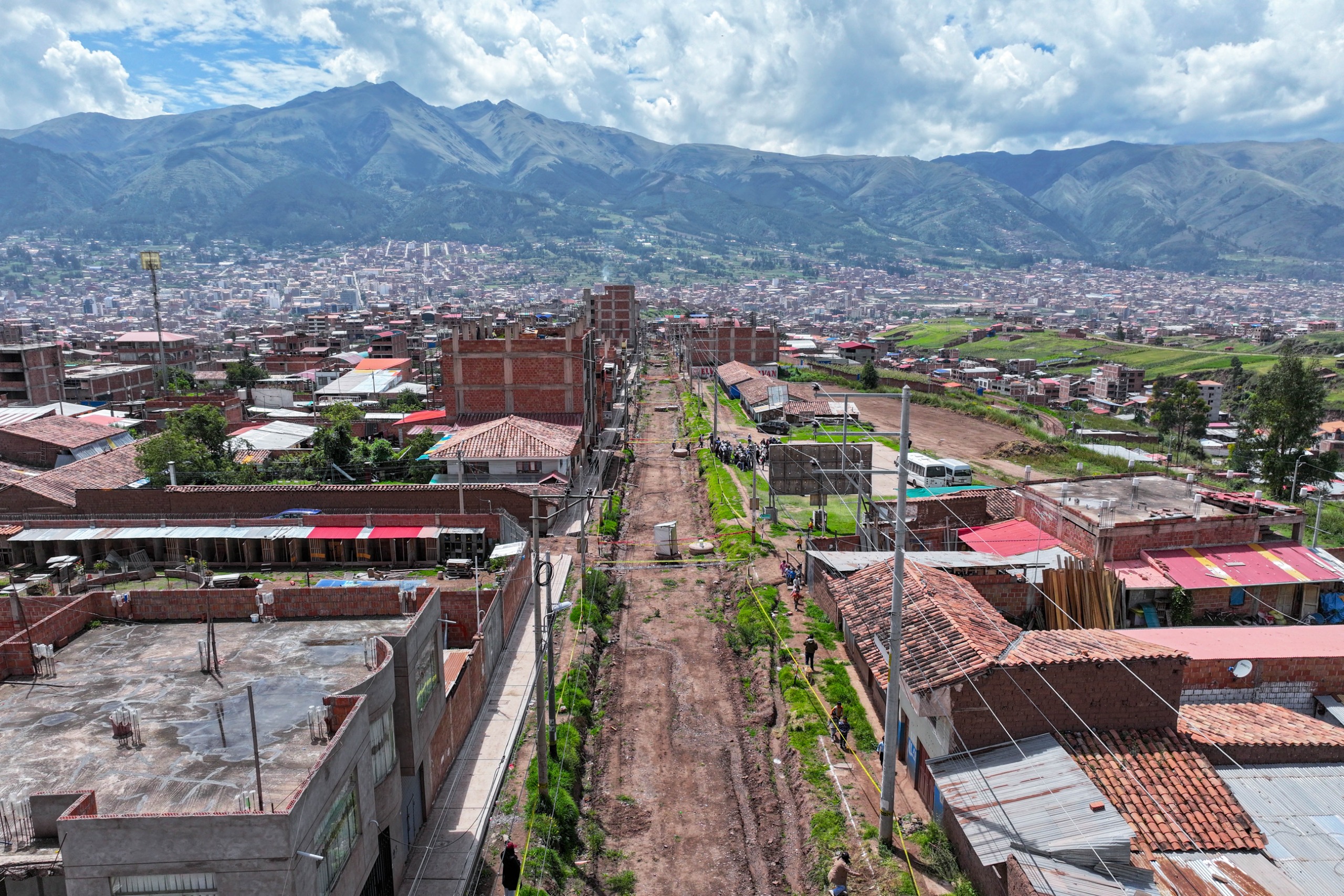 MUNICIPALIDAD DEL CUSCO AVANZA CON PASO FIRME EN LA CONSTRUCCIÓN DE VÍA EN LA COMUNIDAD DE PILLAO MATAO QUE CONECTARÁ CUSCO Y PARURO