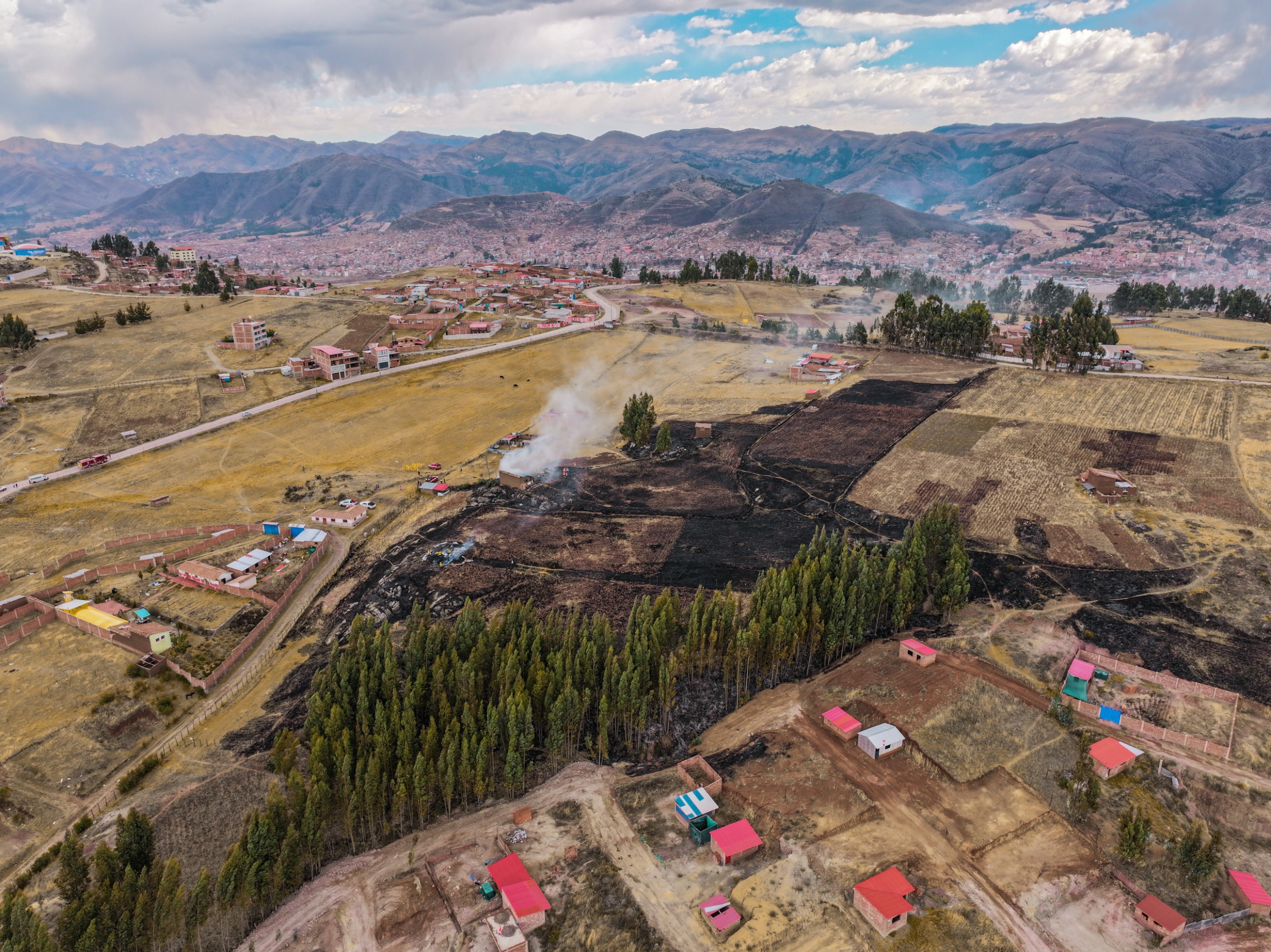 INTERVENCIÓN COORDINADA PERMITIÓ SOFOCAR INCENDIO FORESTAL EN QUILLAHUATA