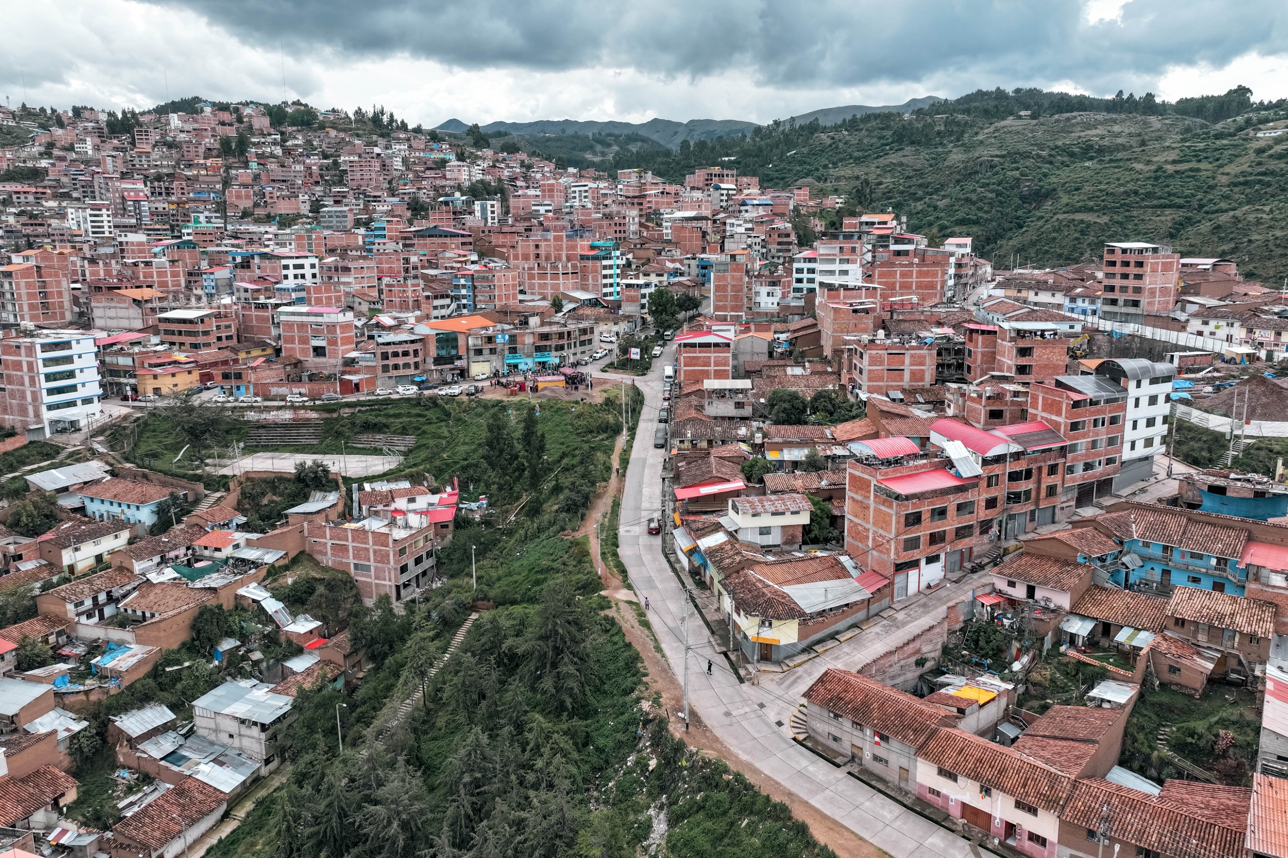 MUNICIPALIDAD DEL CUSCO IMPULSA HISTÓRICA TRANSFORMACIÓN EN LA ZONA NORESTE: INICIÓ OBRA DE SANEAMIENTO BÁSICO INTEGRAL